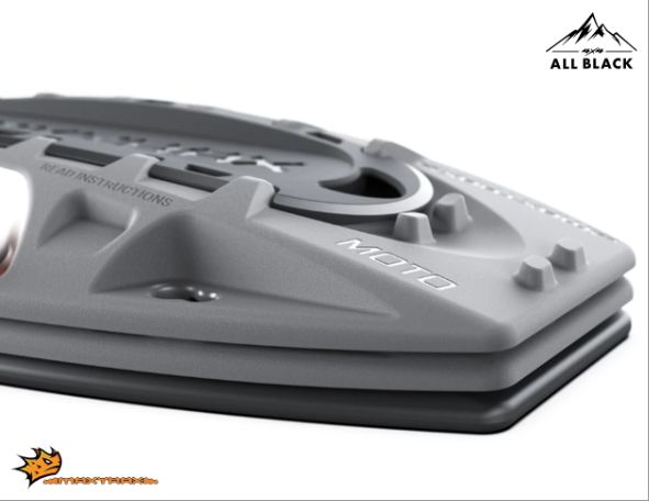 MAXTRAX MOTO 摩托脫困板 9