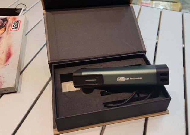 ARB HORIZON手電筒 1